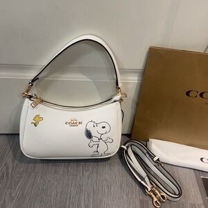 Coach X Peanuts Teri Shoulder Bag With Snoopy